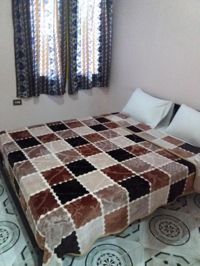 Pharaohs Hotel Луксор Экстерьер фото